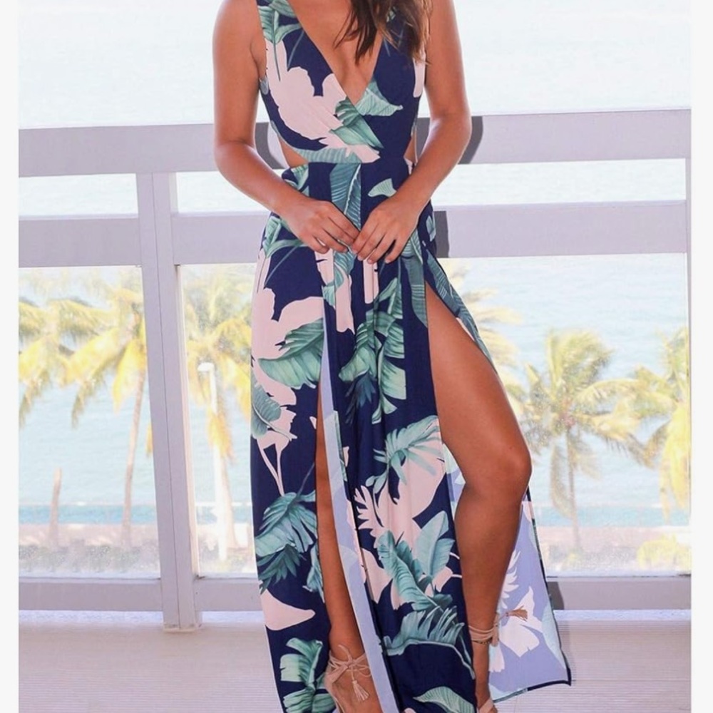 Tropical Leaf Print Maxi Dress